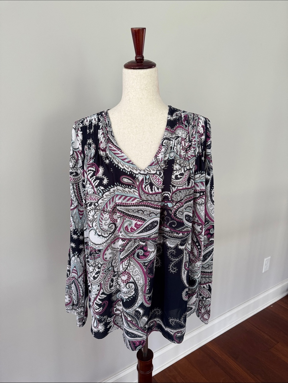 Banana Republic Navy Blue Paisley V-Neck Long Sleeve Top with Purple Accents